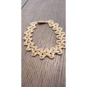 GOLD NECKLACE